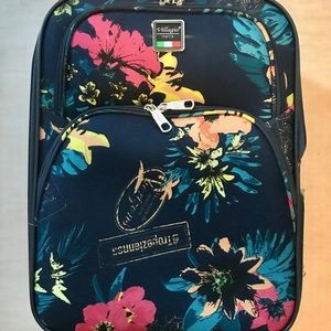 Villaggio Itália carry on luggage roller bag